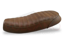 Load image into Gallery viewer, Triumph Bonneville Curved Top 2000-2015 Volcano Italia Seat Cover Non-Slip T028