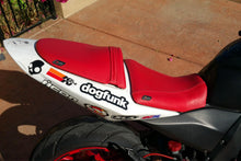 Load image into Gallery viewer, Luimoto baseline seat covers set red for Kawasaki Z750 Z1000 2003-2006 — Euro Motards