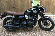 Load image into Gallery viewer, Luimoto vintage classic seat cover for Triumph Bonneville T120 2016-2022 — Euro Motards