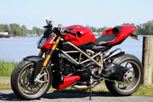 Load image into Gallery viewer, Luimoto team italia suede seat cover for Ducati Streetfighter S 848 2009-2015 — Euro Motards