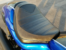 Load image into Gallery viewer, Luimoto sport cruiser seat cover for Suzuki Boulevard M109R 2006-2020 — Euro Motards