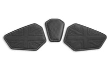 Load image into Gallery viewer, Triumph Speed Triple 2005-2010 Luimoto Union Jack Tank Leaf Rodilleras y...