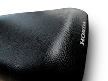 Load image into Gallery viewer, Honda Zoomer Ruckus NPS50 2004-2012 Volcano Italia Seat Cover Anti-Slip S2