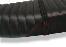 Load image into Gallery viewer, Triumph Bonneville 2001-2016 Volcano Italia Seat Cover Vintage *Flat Seat Ribbed