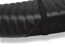 Load image into Gallery viewer, Triumph Scrambler 2006-2016 Volcano Italia Seat Cover Vintage *Flat Seat Ribbed