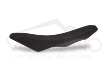 Load image into Gallery viewer, KTM SMC SMC-R 690 2008-2018 Volcano Italia Funda Asiento Antideslizante...