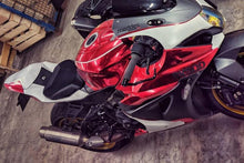 Load image into Gallery viewer, Luimoto sport suede tec-grip red seat cover for Suzuki GSXR 1000 2017-2020 — Euro Motards — view 2