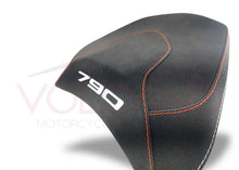 Load image into Gallery viewer, KTM 790 Adventure 2019-2020 Volcano Italia Funda Asiento Antideslizante...