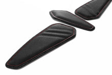 Load image into Gallery viewer, Luimoto tank leaf full kit knee and tank traction pads for Ducati 748 916 996 998 1994-2004 — Euro Motards — view 3