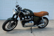 Load image into Gallery viewer, Luimoto vintage brown seat cover for Triumph Thruxton 2004-2015 — Euro Motards — view 3