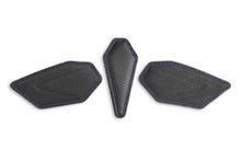 Load image into Gallery viewer, Luimoto sport tank leaf knee traction grips and pad for Triumph Daytona 675 2013-2017 — Euro Motards — view 4