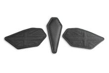 Load image into Gallery viewer, Luimoto union jack tank leaf knee grips and pad for Triumph Street Triple RX 2015-2016 — Euro Motards — view 5