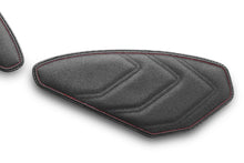 Load image into Gallery viewer, Luimoto tank leaf knee grip pads sport 4 colors for Triumph Rocket 3 GT/R 2020-2021 — Euro Motards — view 2