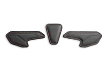 Load image into Gallery viewer, Luimoto sport tank leaf knee traction grips and tank pad for Yamaha R25 R3 2019 — Euro Motards — view 5