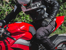 Load image into Gallery viewer, Ducati Panigale V4 2018-2019 Luimoto Tank Leaf 5pc Kit Knee+Tank Pads Traction