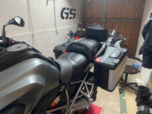 Load image into Gallery viewer, BMW R1200GS LC 2013-2019 Top Sellerie Comfort Seat Gel/Heat/Low Optional SGC0005