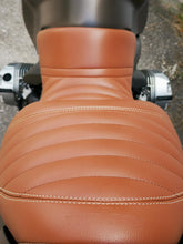 Load image into Gallery viewer, BMW R1200R 2006-2014 Top Sellerie Comfort Seat Gel/Heat/Low Optional New SGC6019