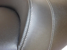 Load image into Gallery viewer, Suzuki GSX 1400 2001-2008 Top Sellerie Comfort Seat Gel/Heat/Options New SGC6045
