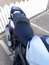 Load image into Gallery viewer, BMW K1300S 2009-2016 Top Sellerie Comfort Seat Gel/Heat/Low Optional New SGC9111