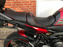 Load image into Gallery viewer, Yamaha Tracer 900 FJ-09 2015-2017 Top Sellerie Comfort Seat Gel/Heat New SGCFJ12