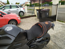 Load image into Gallery viewer, Yamaha MT-10 FZ-10 2016-2020 Top Sellerie Comfort Seat Gel/Heat/Option SGCMT13