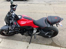 Load image into Gallery viewer, Yamaha MT-07 FZ-07 2014-2017 Top Sellerie Comfort Seat Gel/Heat/Optional SGCMT72