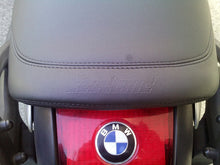 Load image into Gallery viewer, BMW R1150R R 1150R 2001-2005 Top Sellerie Comfort Seat Gel/Heat Optional SGCR112