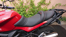 Load image into Gallery viewer, BMW R1200R 2006-2014 Top Sellerie Comfort Seat Gel/Heat/Low Optional New SGCR122