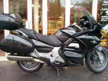 Load image into Gallery viewer, Honda Pan European ST1300 2002-2013 Top Sellerie Comfort Seat Gel/Heat SGCST32