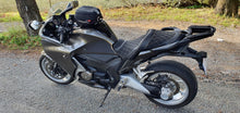 Load image into Gallery viewer, Honda VFR1200F 2010-2017 Top Sellerie Comfort Seat Gel/Heat/Optional New SGCVFR7