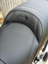Load image into Gallery viewer, Suzuki GSX 1400 2001-2008 Top Sellerie Comfort Seat Gel/Heat/Options New SGSX142
