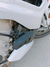Load image into Gallery viewer, BMW S1000R 2021-2024 Lightech Crash Frame Sliders Protectors Kit New