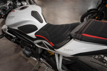 Load image into Gallery viewer, Luimoto sport tank leaf knee grips and pad for Triumph Street Triple 675 765 2013-2020 — Euro Motards — view 4