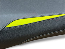 Load image into Gallery viewer, Triumph Street Triple 765 2023-2025 Volcano Italia Seat Cover Anti-Slip T072C