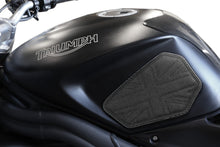 Load image into Gallery viewer, Luimoto union jack tank leaf knee grip traction pads for Triumph Speed Triple 2005-2010 — Euro Motards — view 5
