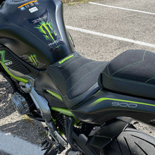 Load image into Gallery viewer, TPZ Italia ultra-grip seat cover for Kawasaki Z900 2017-2023 — Euro Motards — view 2