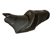 Load image into Gallery viewer, Yamaha Vmax V-Max 1200 1985-2007 Top Sellerie Seat Cover Silver Detail HSD2485