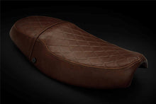 Load image into Gallery viewer, Luimoto vintage dark brown seat cover for Triumph Thruxton 2004-2015 — Euro Motards