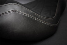 Load image into Gallery viewer, Luimoto Diamond Edition Seat Cover For Harley Davidson Sportster Iron 883 04-15