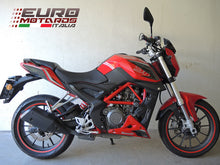 Load image into Gallery viewer, Benelli BN 251 2014-2019 RD Moto Crash Frame Sliders Protectors Black BN4-PH01-K