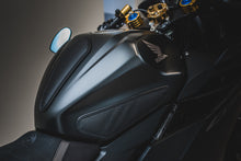 Load image into Gallery viewer, Honda CBR500R CB500F 2016-2018 Luimoto Tank Leaf Knee+Tank Traction Grips+Pad