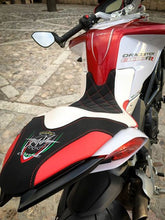 Load image into Gallery viewer, MV Agusta Dragster 800 Tappezzeria Italia Aosta-SP Suede Seat Cover Customize It