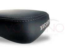 Load image into Gallery viewer, Honda VT600C Shadow 1989-1998 Volcano Italia Seat Cover Non-Slip H047