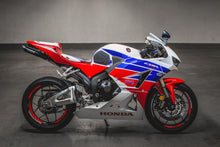 Load image into Gallery viewer, Honda CBR600RR 2014-2017 Luimoto Tank Leaf Knee+Tank Traction Grips+Pad New