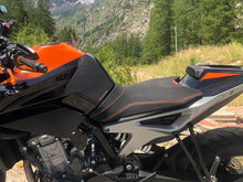 Load image into Gallery viewer, KTM Duke 790 2018-2020 Volcano Italia Seat Cover Non-Slip New KT015C