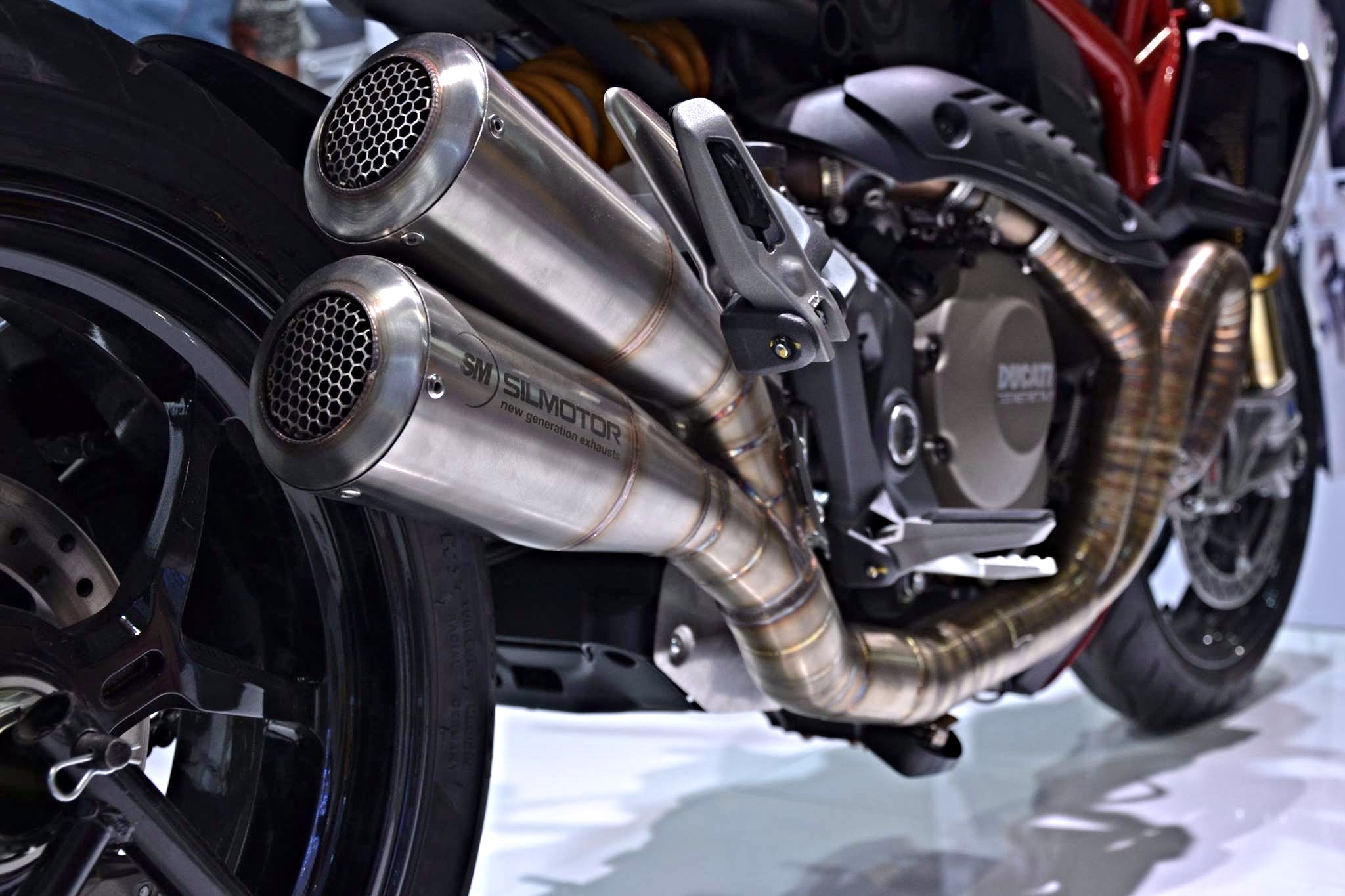 2022 Ducati Monster 1200 Exhaust