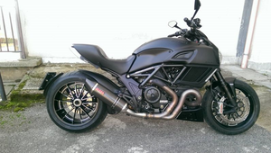 MassMoto Exhaust SlipOn Silencer Oval Carbon Cap New Ducati Diavel 2011-2017