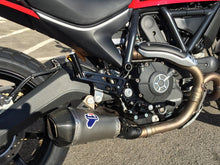 Load image into Gallery viewer, Ducati Sixty2 400 Scrambler 800 Icon/Classic/Cafe CNC Racing Adjustable Rearsets