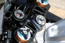 Load image into Gallery viewer, CNC Racing Upper Triple Clamp Top Yoke For Aprilia RSV4 RR /Racing Factory 15-18