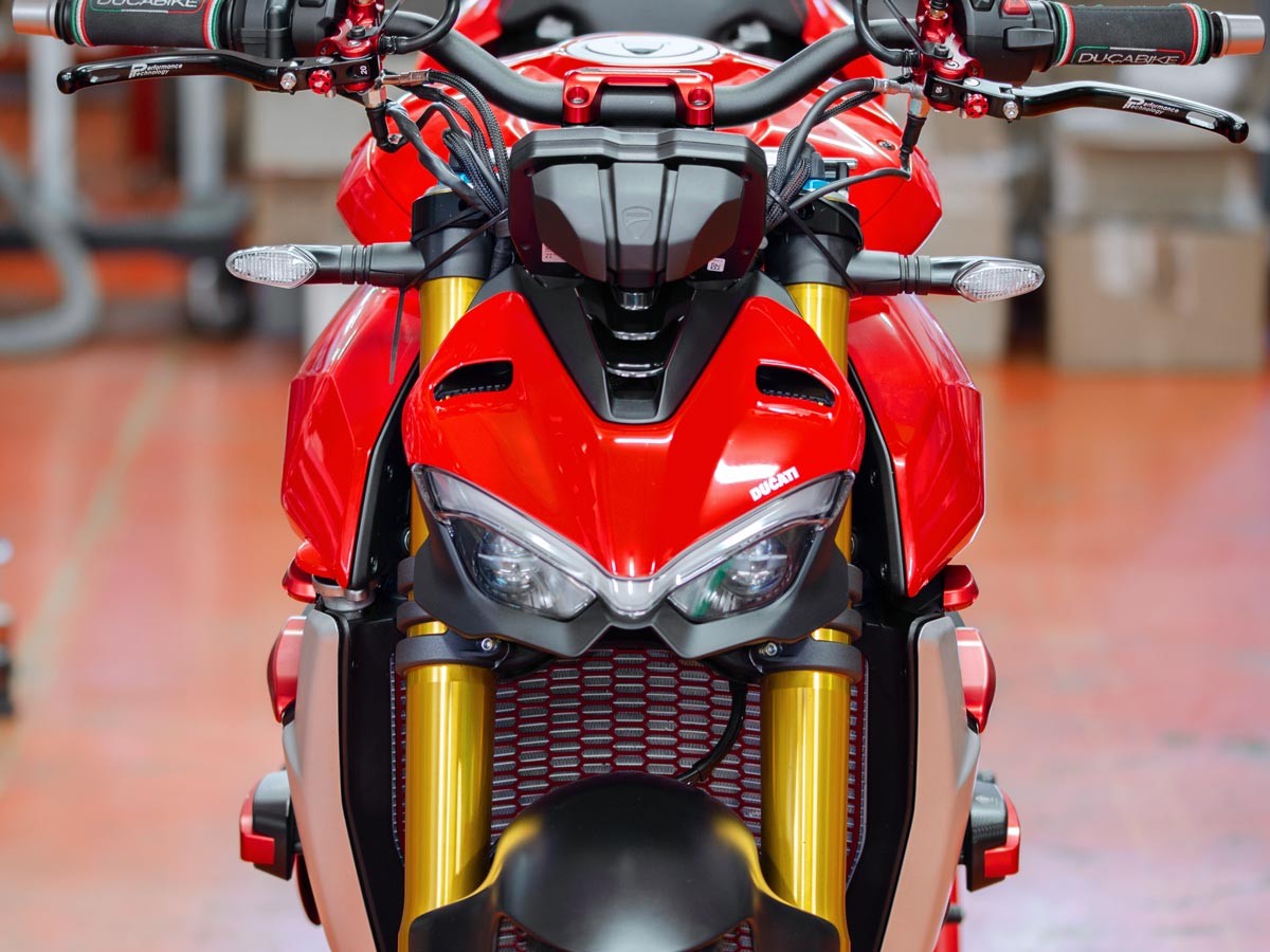 Ducati Streetfighter v4 2021